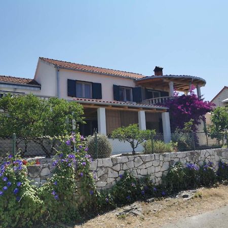 Apartment Miljenko Tomic Splitska Dış mekan fotoğraf