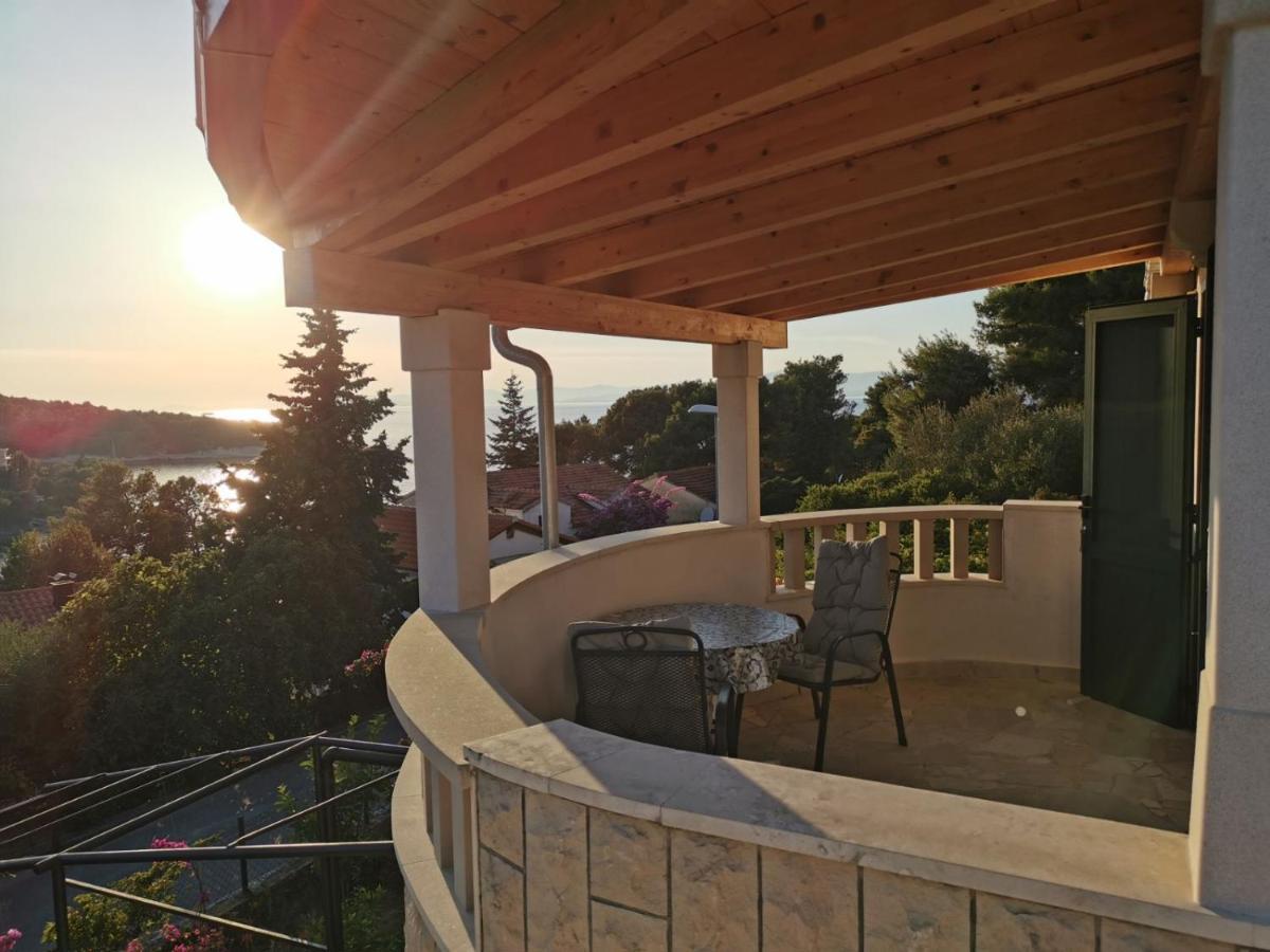 Apartment Miljenko Tomic Splitska Dış mekan fotoğraf