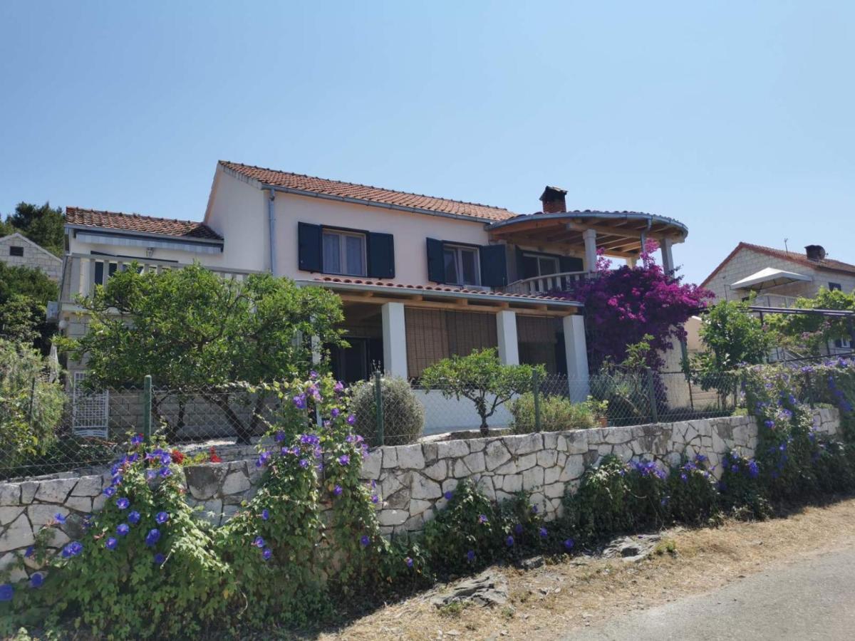 Apartment Miljenko Tomic Splitska Dış mekan fotoğraf