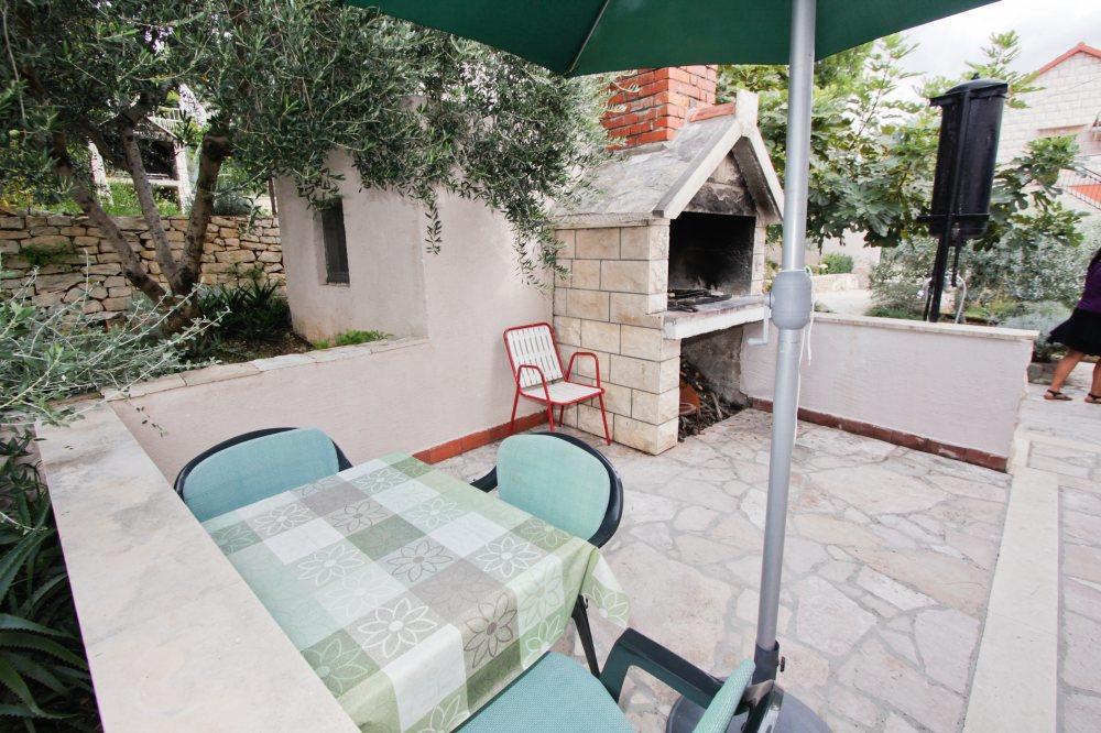 Apartment Miljenko Tomic Splitska Dış mekan fotoğraf